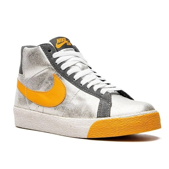Nike Women's SB Blazer Metallic Silver and Orange Independent Trucks Com… - Picture 12 of 16